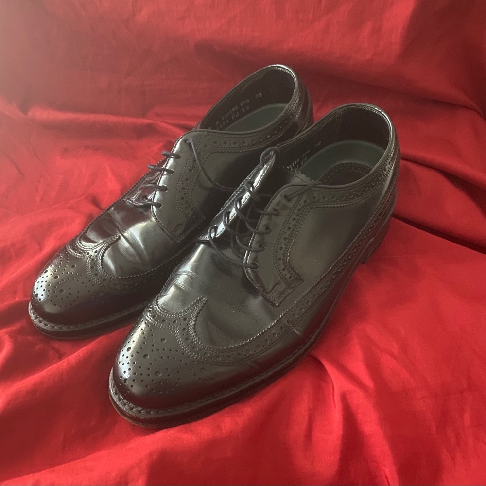 Florsheim Black Wing Tips - Picture 1 of 5